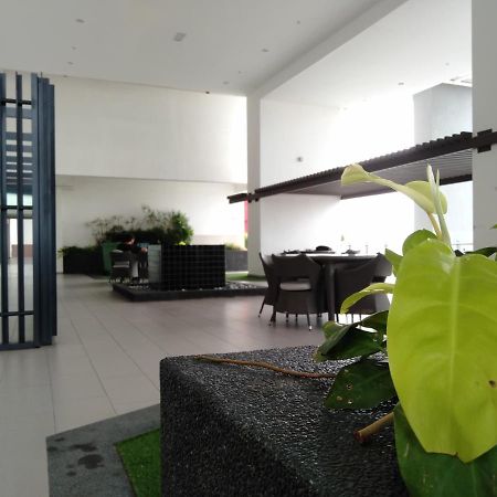 #4 Summer Studio - One South Seri Kembangan Zewnętrze zdjęcie